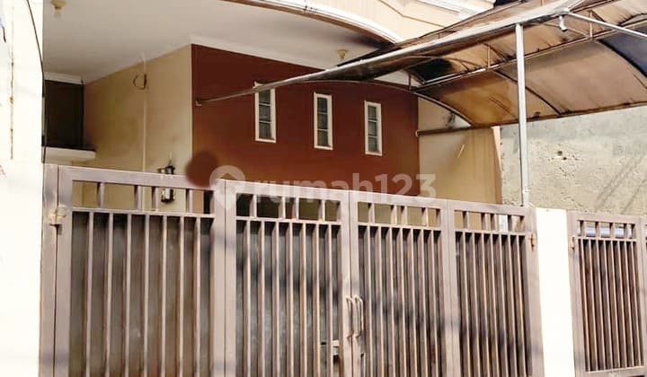 Rumah Bagus Siap Huni di Palmerah Lokasi Strategis
