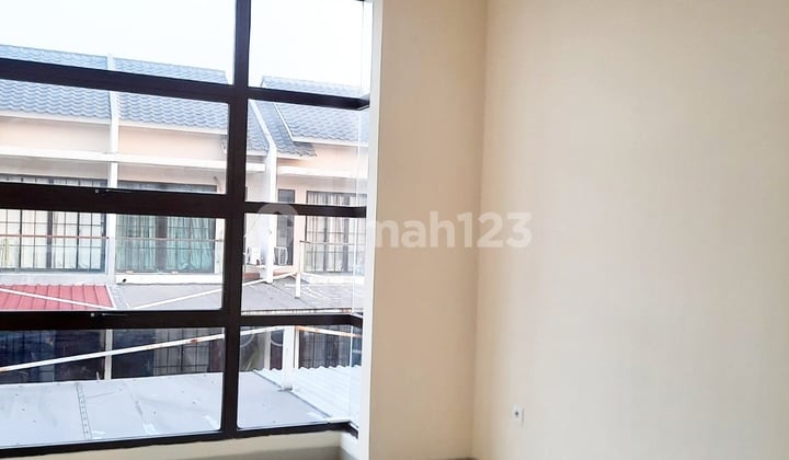 Residential Home in East Asia Green Lake City Strategic Location