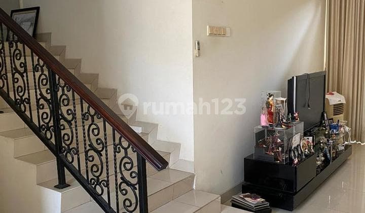 Ready-to-Occupy House in Europe Boulevard Green Lake City West Jakarta