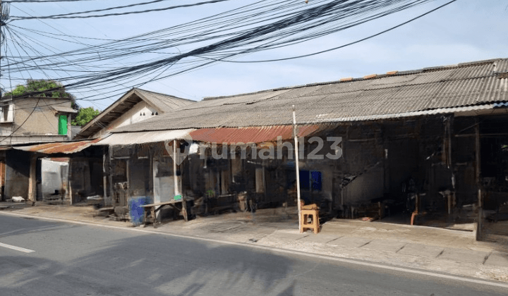 Land in Semanan Raya, West Jakarta. Strategic Location. Net.