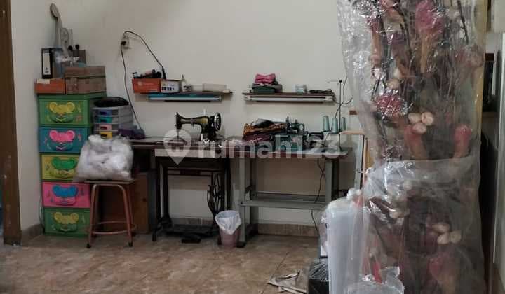 Siap Huni Rumah 1 1/2 Lantai bisa Nego dengan Fasilitas Oke dan Lokasi Strategis