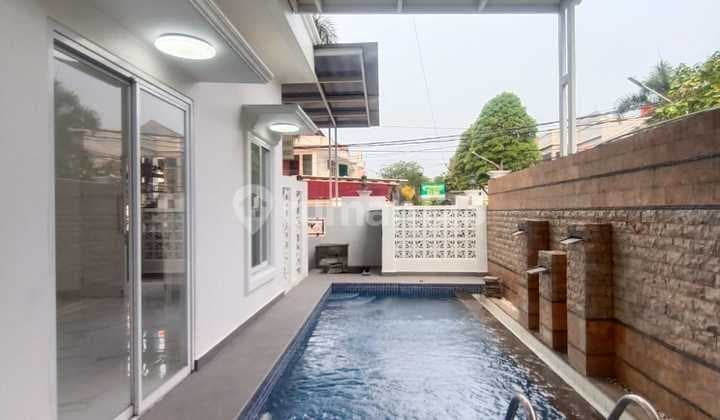 Nego Sampai Deal, Rumah Hook Super Premium, Ada Kolam Renang Luas di Brand New Joglo