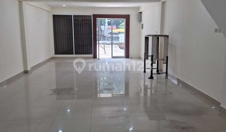 Ruko 3 Lantai Green Garden, Jakarta Barat, Strategis, Nego, Bagus