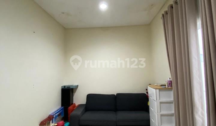 Bisa Nego secepatnya, Rumah Bagus dan Siap Huni di Cluster Amerika Green Lake City