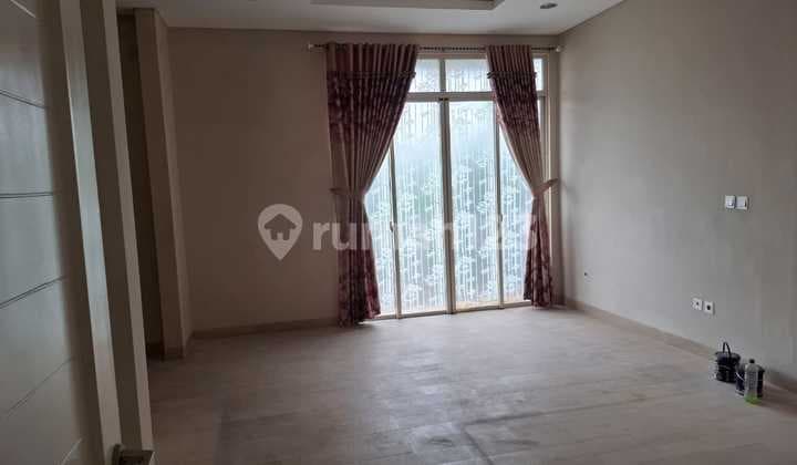 Turun Harga! Rumah Green Lake City Amerika - 2,5 LT, 5+1 KT, Full AC