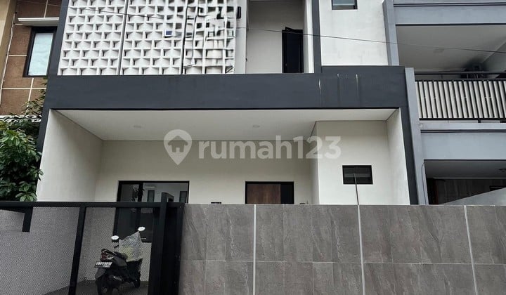 Dijual Cepat! Rumah Bagus di Metland Puri, Nego Sampai Deal Rumah Baru di Metland Puri, Sudah Renov. Jarang Ada