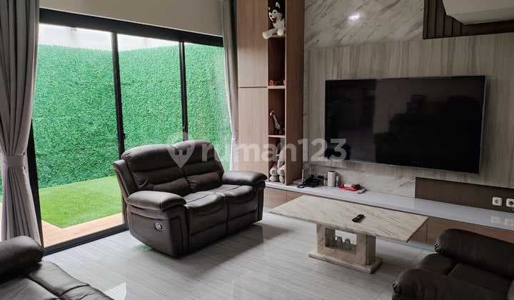 Rumah Furnish di Green Garden, Jarang Ada, Strategis, Bagus, Nego