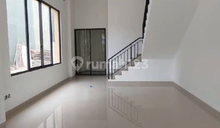 Ruko Korean Murah dan Luas di Greenlake City Nego Tipis