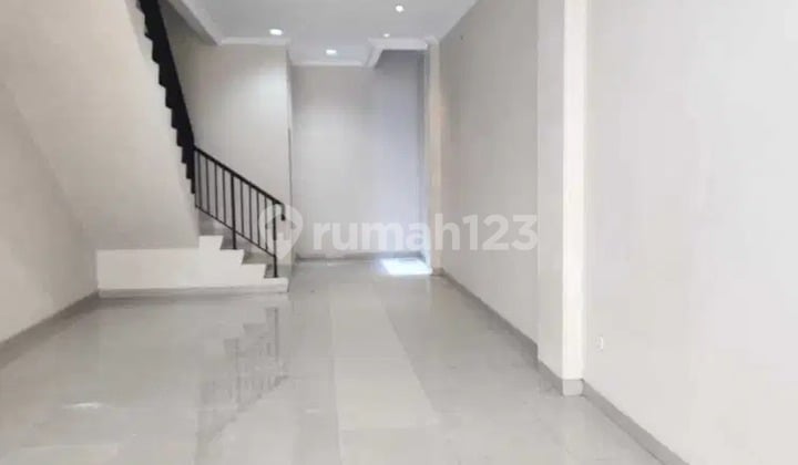 Ruko Great Wall Super Strategis, SHM Penuh, Lokasi Ramai! Green Lake City Siap Nego Harga!