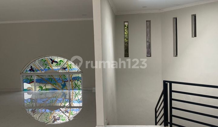 Rumah 2 Lantai Siap Huni Full Renovasi di Bintaro