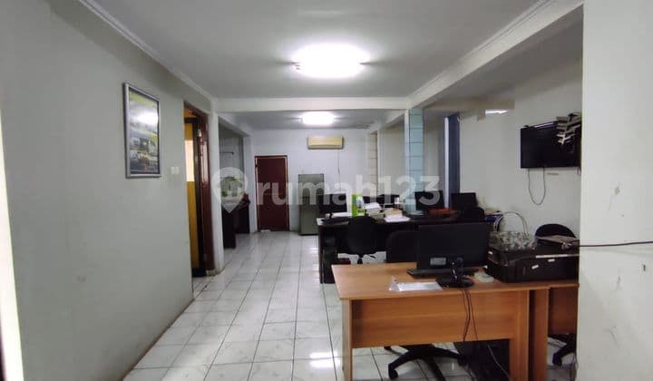 Rumah 2 Lantai SHM Pinggir Jalan Dekat Lebak Bulus dan BINTARO