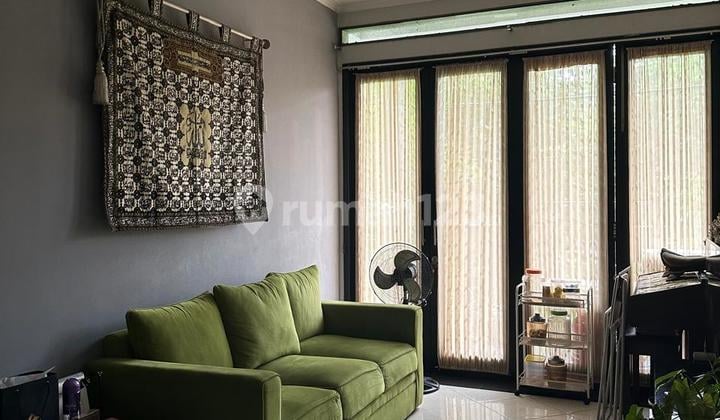 Rumah Hook di sektor 5 Bintaro Jaya Tangerang Selatan