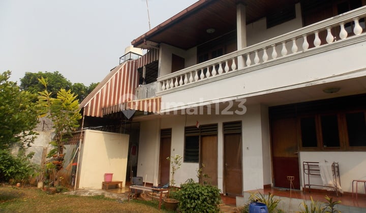 House Great Location, Suitable for Office