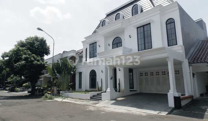Beautiful Majestic House in Bintaro Sector 9, South Tangerang