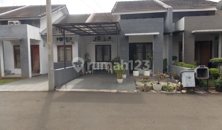 Dijual rumah minimalis cantik siap huni dekat stasiun di Bintaro