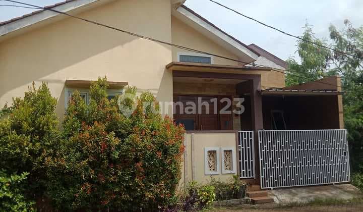 rumah di jual di komplek perumahan pamulang