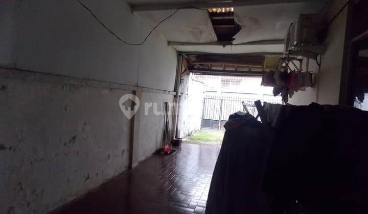 rumah tua di jual di tengah kota daerah Pancoran Jakarta Selatan