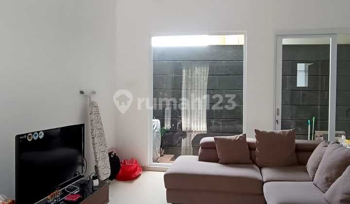 Rumah Nyaman Minimalis di Daerah Setra Setraan