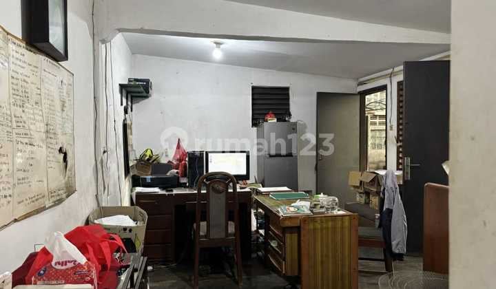 Pabik Plus Kantor Lokasi Strategis di Kebon Kopi