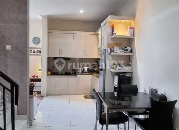 Rumah Minimalis One Gate System di Galeri West Sudirman