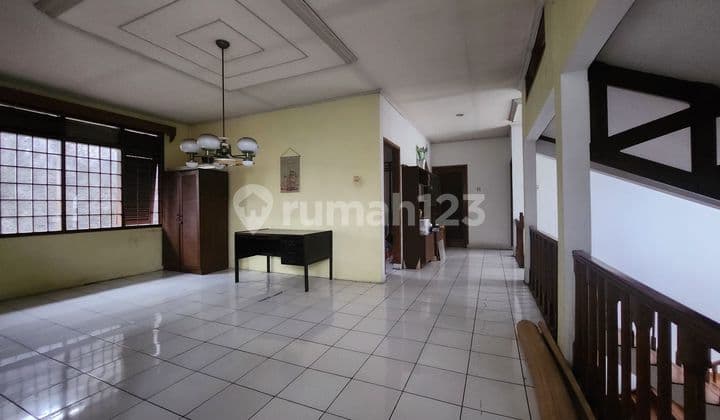 Rumah Minimalis Modern di Dalam Komplek Cikutra