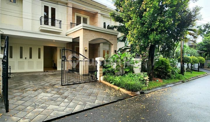 Rumah Mewah 2 Lantai Siap Huni Dalam Komplek di Pondok Indahrow Jalan Lebar Depan Taman Lingkungan Rindang dan Asri dengan Keamanan 24 Jam