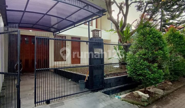 Jarang Ada Rumah Siap Huni 2 Lantai, Selangkah Ke Mrt Dalam Komplek Di Lebak Bulus Lingkungan Aman Dan Tenang Dengan Keamanan 24 Jam Strategis Jalan Kaki 10 Menit Ke Mrt Lebak Bulus Selangkah Ke Rs Mayapada