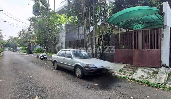 Quick Sale in Pondok Indah at NJOP Price...!! Old House with High Land Value
