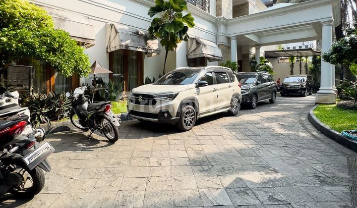 Dijual Rumah Mewah Di Menteng Bersebelahan Dengan Rumah Wapres Keamanan 24 Jam Depan Taman