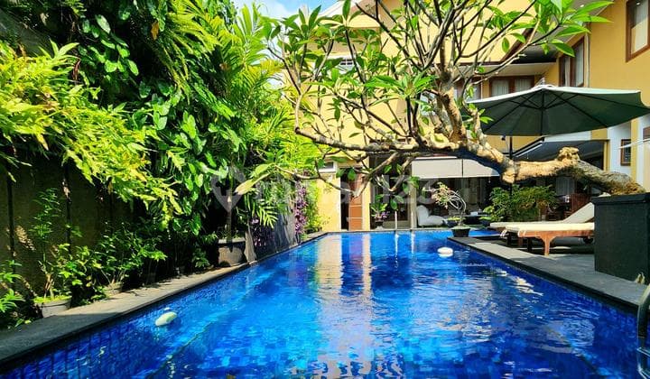 Rumah Murah dengan Konsep Modern Tropical Fasilitas Kolam Renang di Dalam Komplek Bintaro Jaya