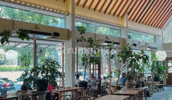 Dijual Tempat Usaha Cafe di Senopati Strategis dan Sangat Ramai
