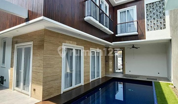 Dijual Rumah di di Kebayoran Baru Jaksel, Dekat St. MRT Blok M