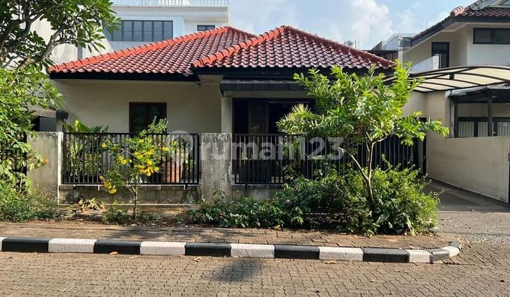 For Sale House in Villa Cinere Mas Elite Location and Flood-Free