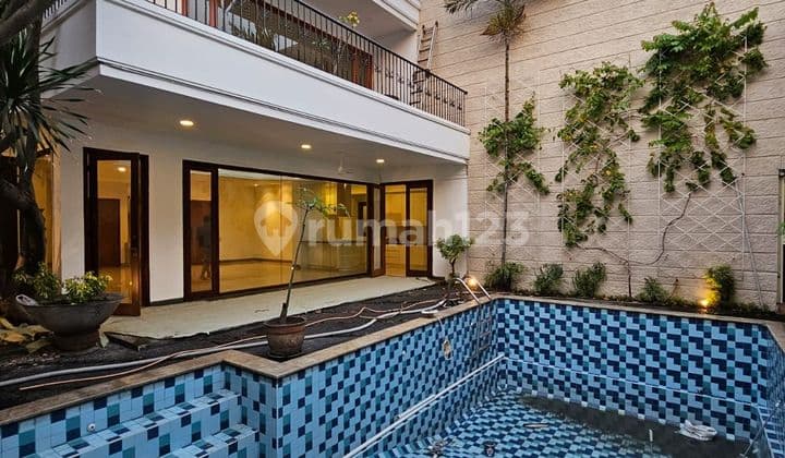 Dijual Rumah di Pondok Indah Luxurious Dkt Bukit Golf