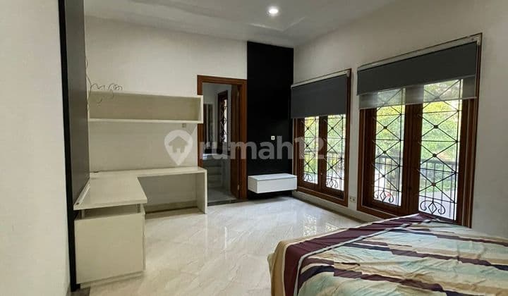 Dijual Rumah di Jl Wijaya Kebayoran Baru Tenang dan Strategis