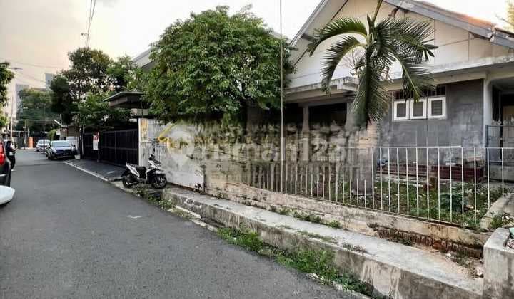 Dijual Tanah di Tebet Lokasi Strategis, Cocok Utk Tingga-Kost-An*