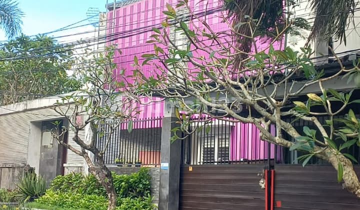 Dijual Rumah Semi Villa di Kawasan Elit Nusa Dua