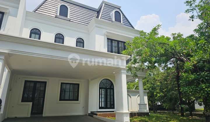 Rumah Strategis Hoek Depan Taman Dg Swimming Pool di Bintaro Tangsel 14686 Lr