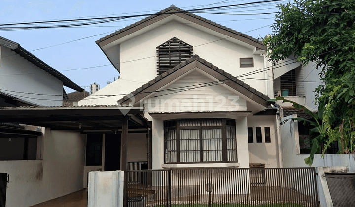 Rumah Strategis Siap Huni di Bintaro Tangsel Gb-17013