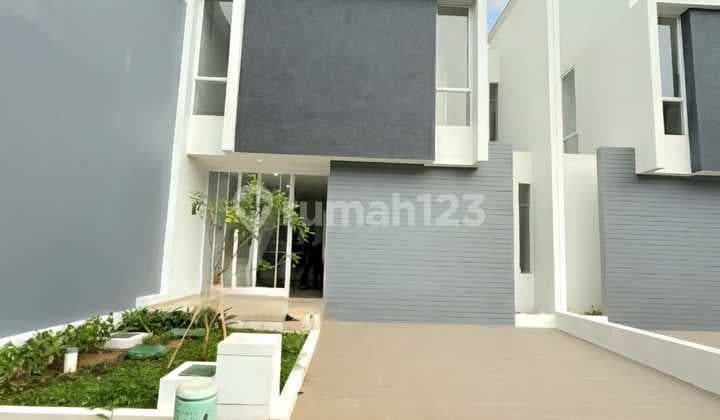 Rumah Strategis Siap Huni 2 Lantai di Bintaro Tangsel Js-17319