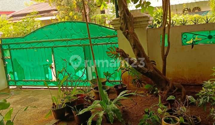 Rumah Strategis Dkt Mall Pim di Kebayoran Lama Jaksel Nv-17063