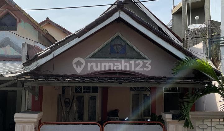 Rumah Strategis Dekat Tol Kunciran di Graha Raya Tangsel Az-17730