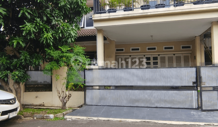 Rumah Strategis Dekat Sekolah Jepang di Bintaro Tangsel Fn-16660