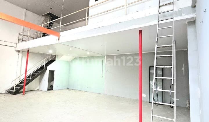 Rumah Strategis Cocok untuk Usaha di Bintaro Tangsel Lr-15440