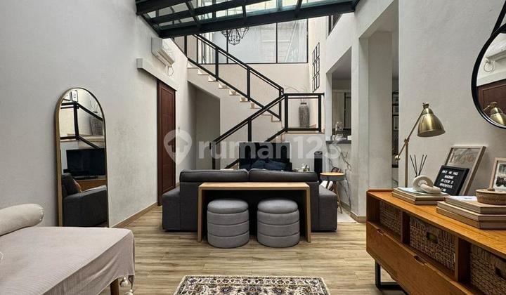 Rumah Minimalis Industrial Lokasi Strategis Dekat Pusat Belanja di Bintaro Tangsel Ny-17621