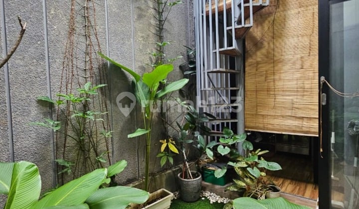 Rumah Strategis dekat Boulevard Bintaro Tangsel LR-15657