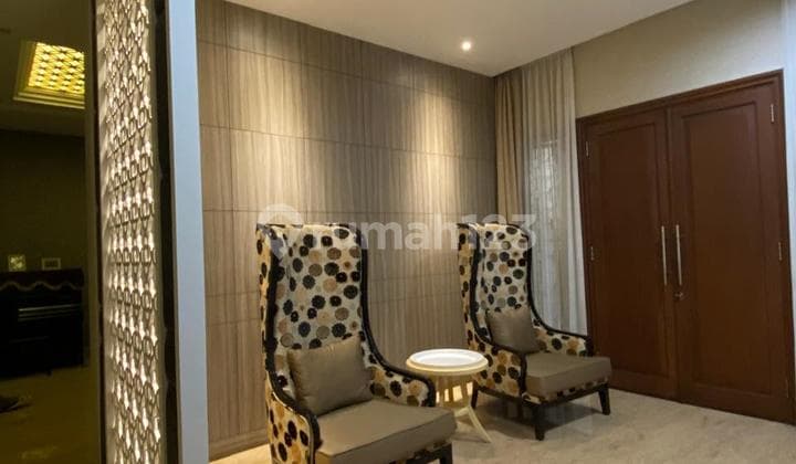 PIK Florence Furnished House, Renovated and Well-Maintained, 3.5 Floors