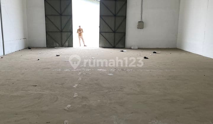 GUDANG MUARA BARU HIGH CEILING, MUAT CONTAINER, BEBAS BANJIR