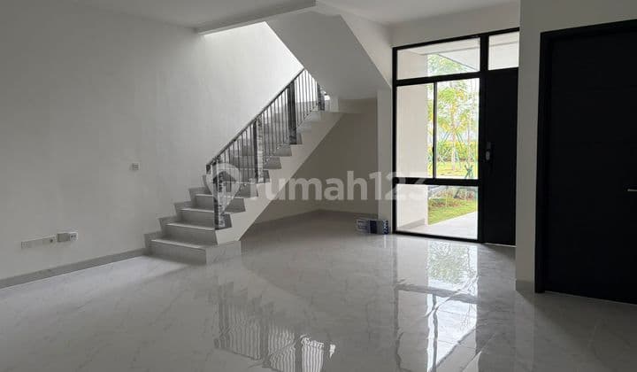 Rumah PIK2 Villa Pasir Putih Pasput hadap Taman 8x15 Termurah