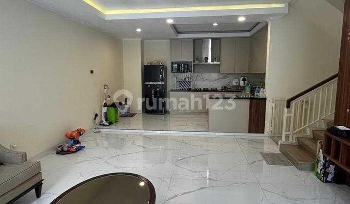 Termurah Rumah PIK 1 Layar Permai ada Basement 2,5 Lt, Full Renov